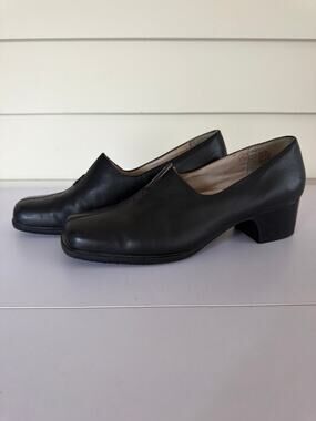 Y2K Black Leather Square Toe Block Heel Loafer Pumps 8.5 Minimalist Office Siren